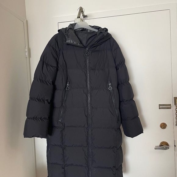Goldbergh Parka - Picture 1 of 6